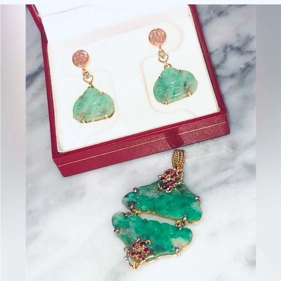 Antique 14k Gold Apple Jade, Ruby, Diamond Pendant - Picture 4 of 4